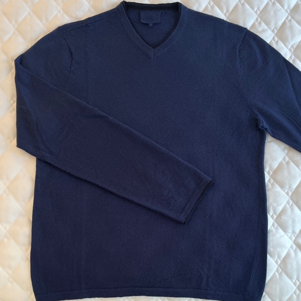 Georgio Armani Cashmere V-neck